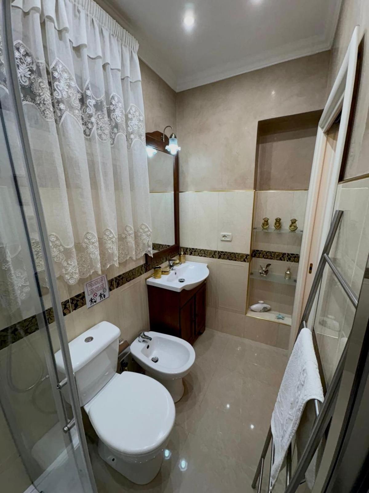 Roc House Apartment คาตาเนีย ภายนอก รูปภาพ
