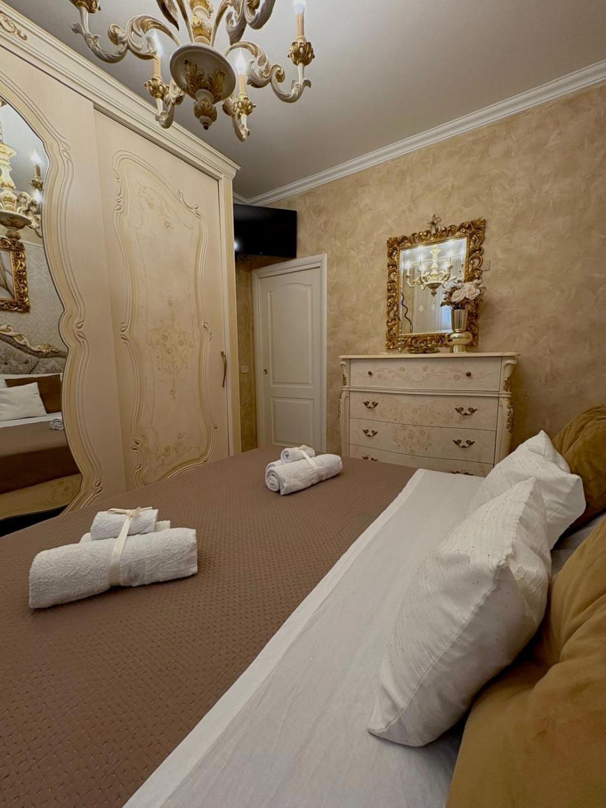 Roc House Apartment คาตาเนีย ภายนอก รูปภาพ